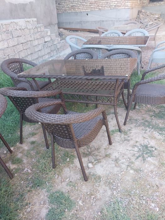 Ratan to'qima stol stular