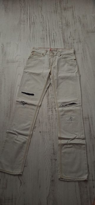 Levis Levis București