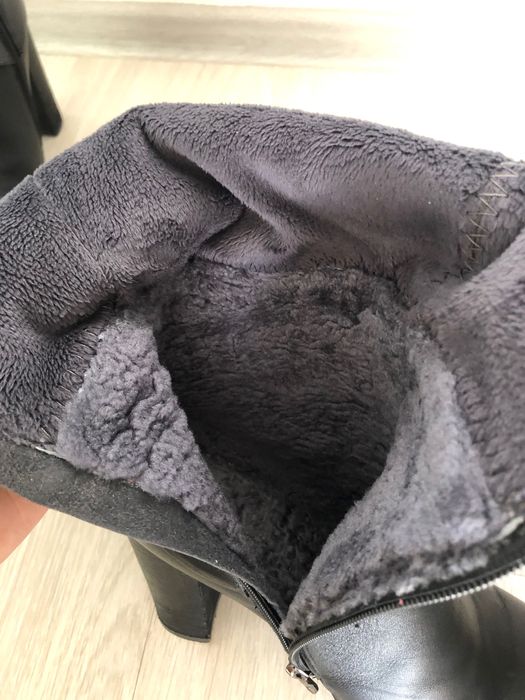 Зимние кожаные сапоги