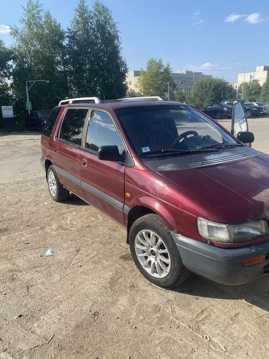 Продам Mitsubishi Space wagon 1994 года