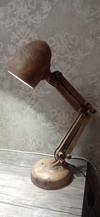 Лампа настольная