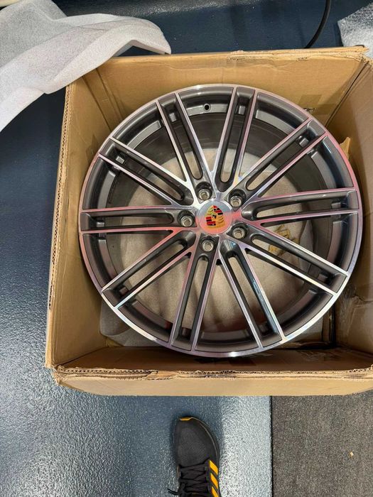 Jante Porsche Cayenne turbo S 22 inch