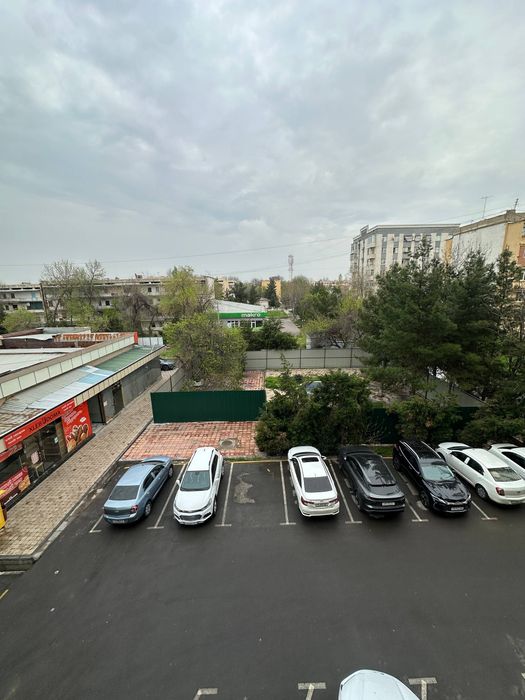 Продаю квартиру 18 квартал 65 КВ 3 этаж новострой