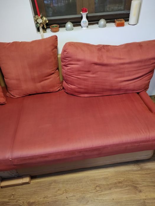 Curatat Canapele-Saltele-Fotolii Textil sau Piele