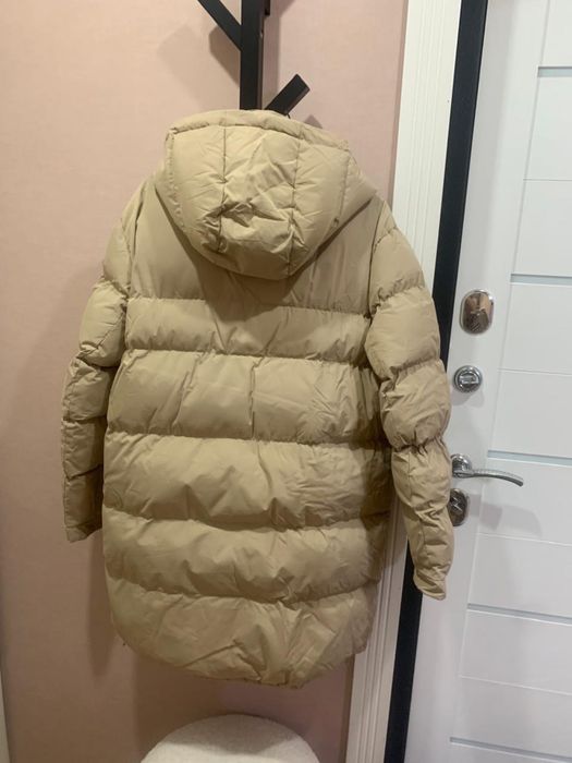 Отдам дёшево пуховик женский