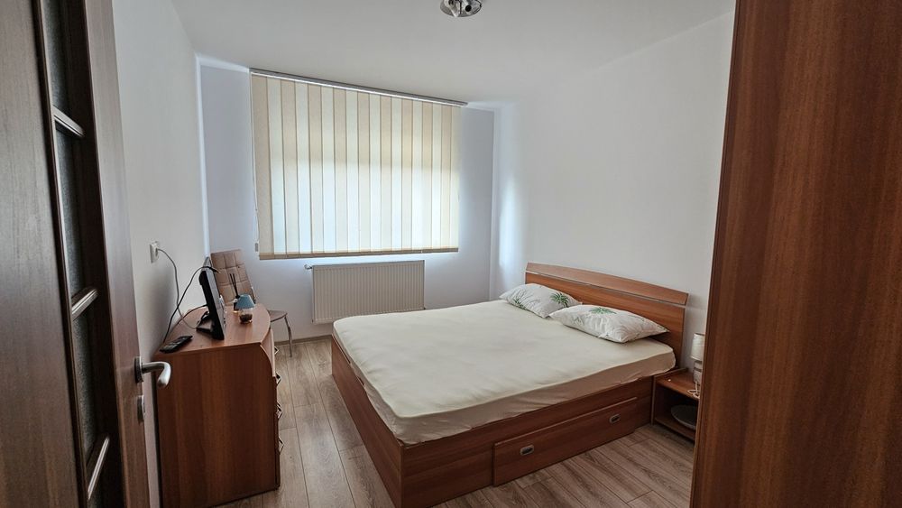 Apartament decomandat 55 mp de închiriat, Cetate