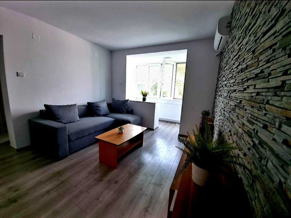 Apartament 2 camere de închiriat