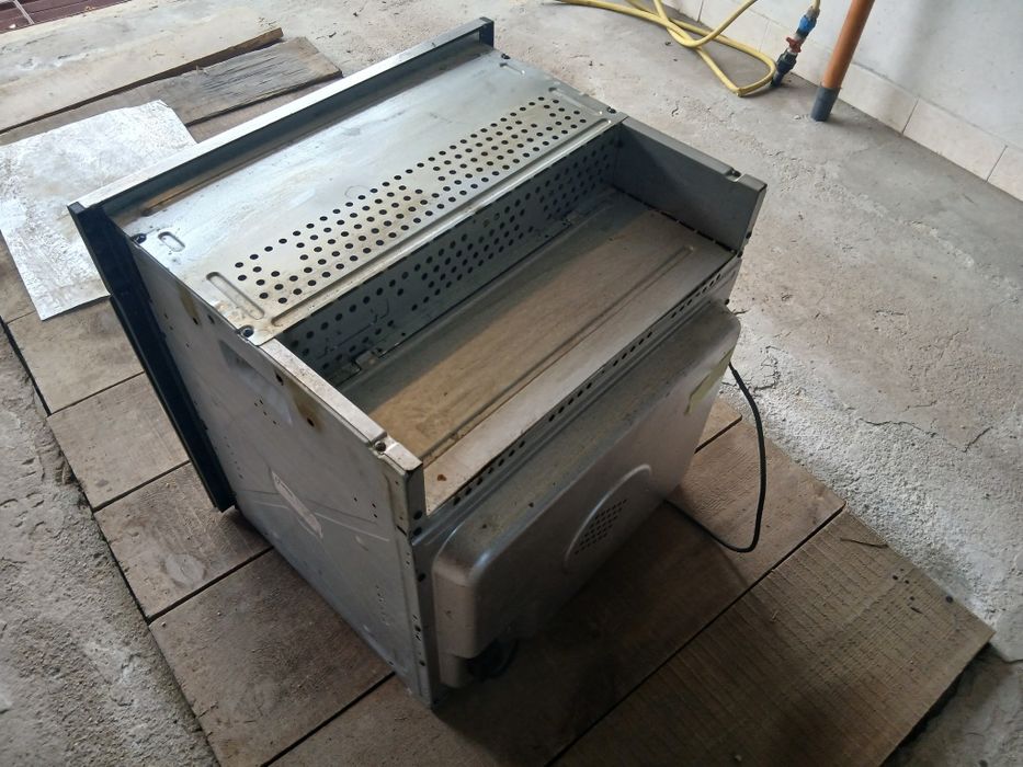 Фурна за вграждане Electrolux