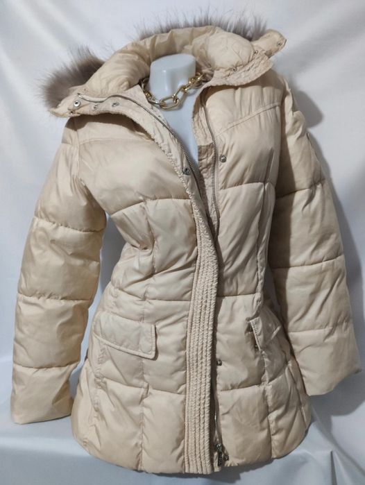 Geacă de iarnă cu glugă