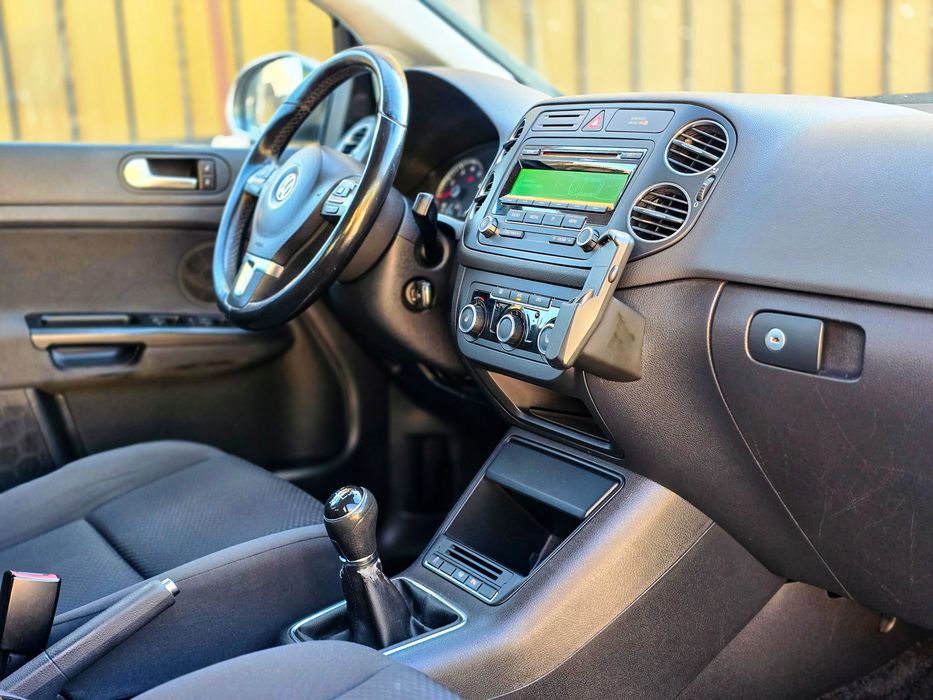 Vw Golf Plus 2013 benzina Euro5 dotari multe