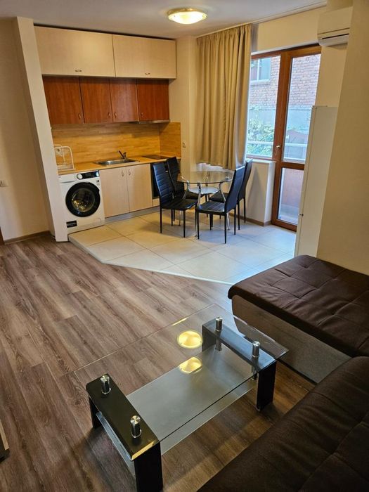 Дава се под наем Тристаен апартамент в Пловдив, Мараша - 105 кв.м за 575 € - Снимка #2