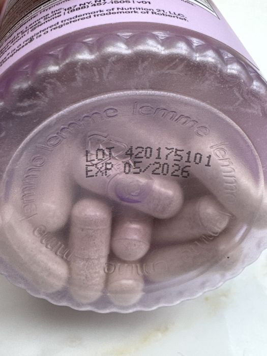 Supliment lemme SMOOTH (Kourtney Kardashian)