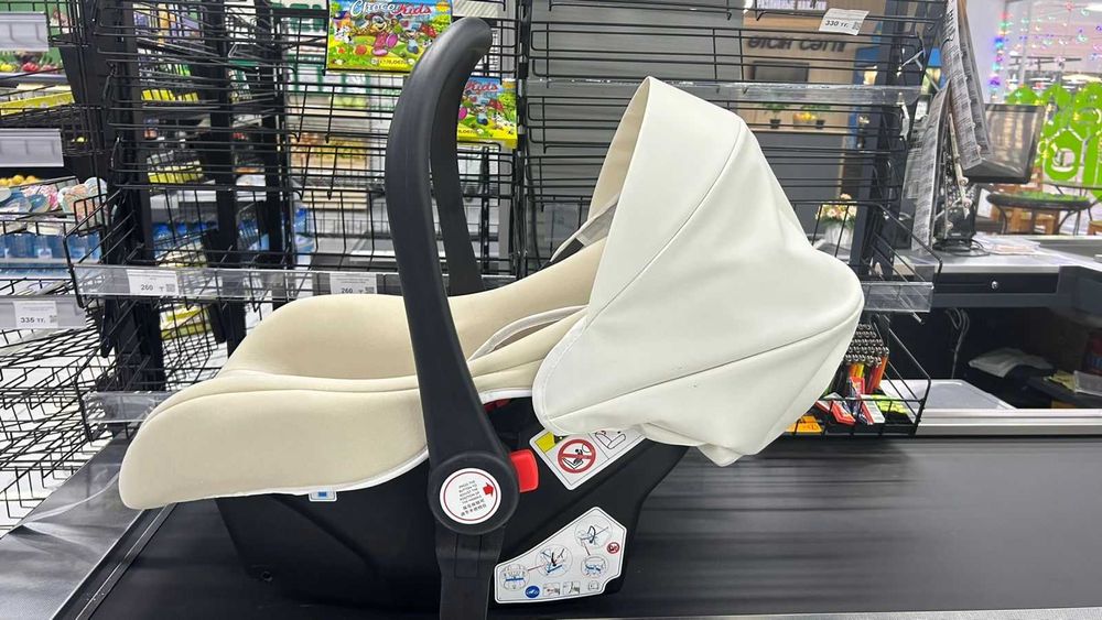 Aimile популярная модель коляски-трансформера 2 в 1