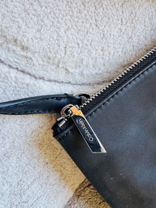 Calvin Klein Дамска чанта за рамо Ck Must Klein