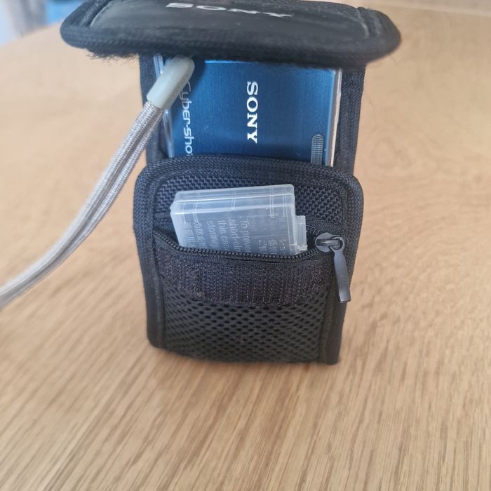 aparat foto Sony. Antene  TV satelit aparat radio