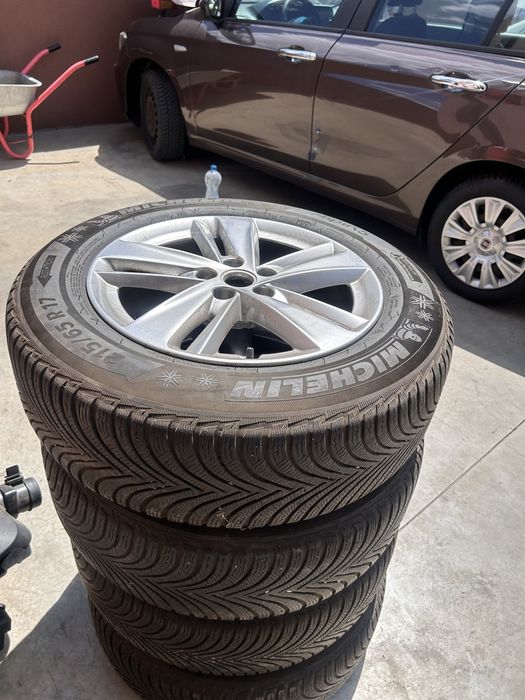 Anvelope de iarna • Michelin Alpin 5 • 215/65 R17 1000 lei/set