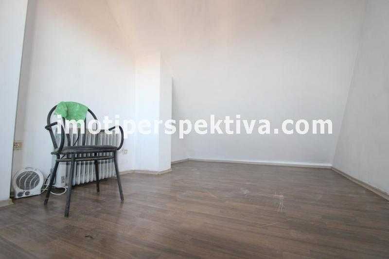 Продава се Двустаен апартамент в Пловдив, Център - 77 кв.м за 1723 €/кв.м - Снимка #7