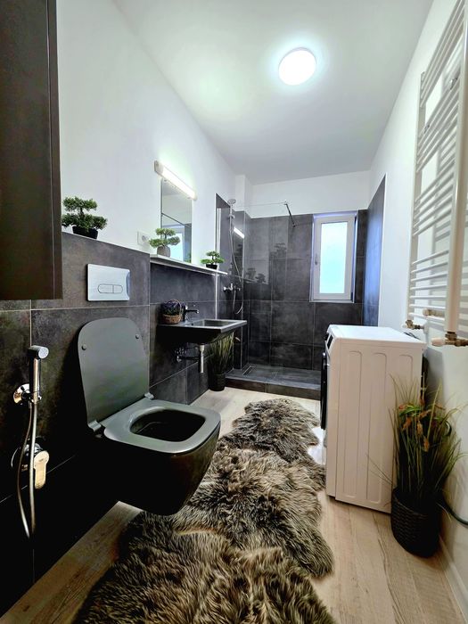 Pf  Vand Apartamente 2 si 3 camere complex nou intabulate,parcare