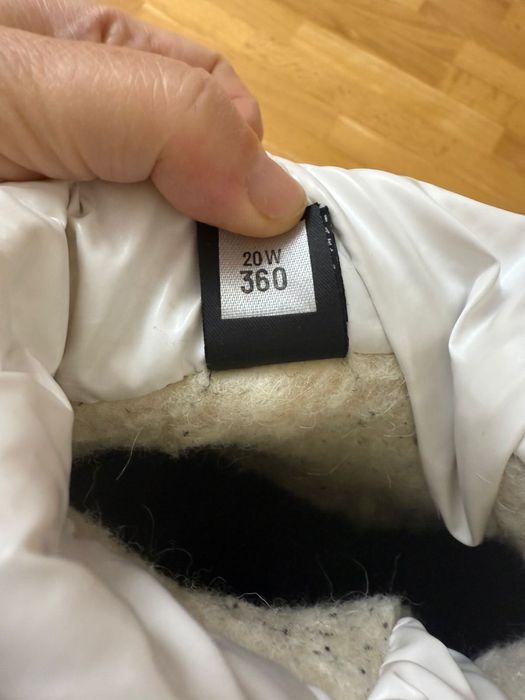 Дутики черно - белые JOG DOG