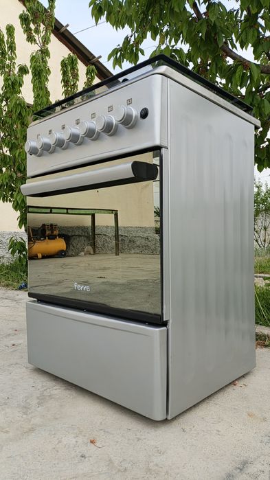 Ферре газ плита.