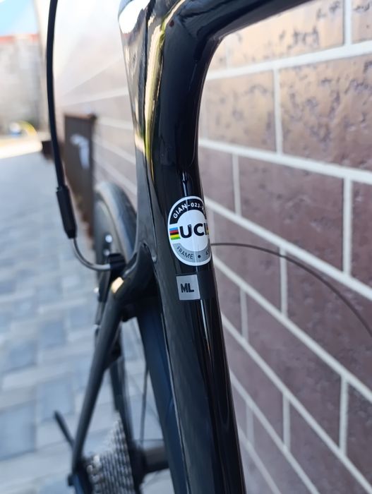 Продам шоссейный велосипед GIANT PROPEL
