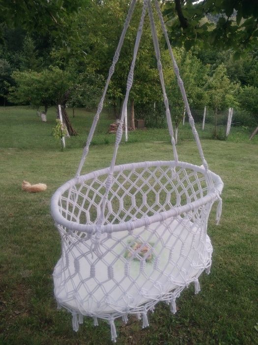 Бебешка люлка (кошче)