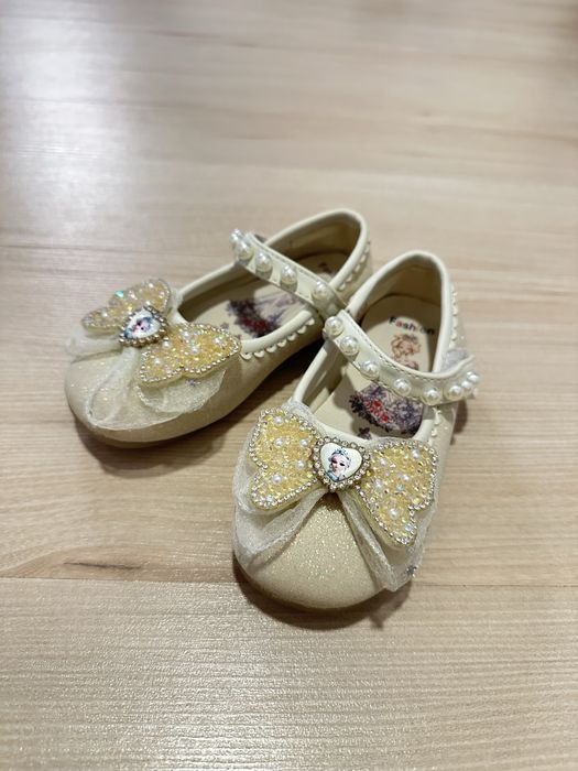 Туфли для девочек Эльза блестящие