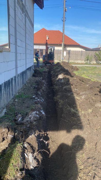 Pamant,beton,nisip,camioneta,excavator,Picon,decopertari,canal,apa
