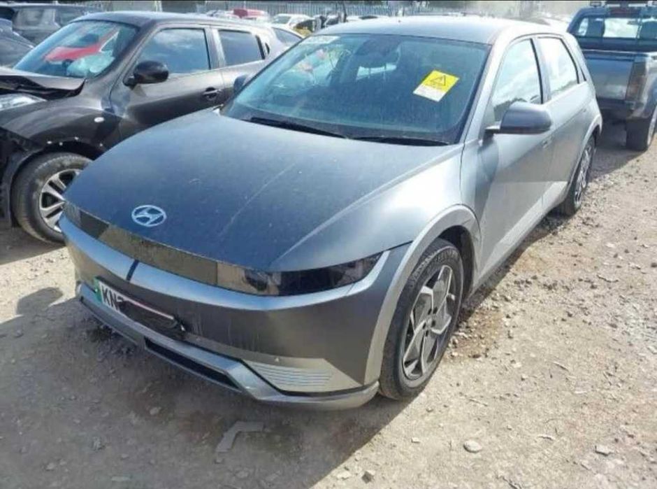 Dezmembrez Hyundai Ioniq 5  full electric 74 KW 2023