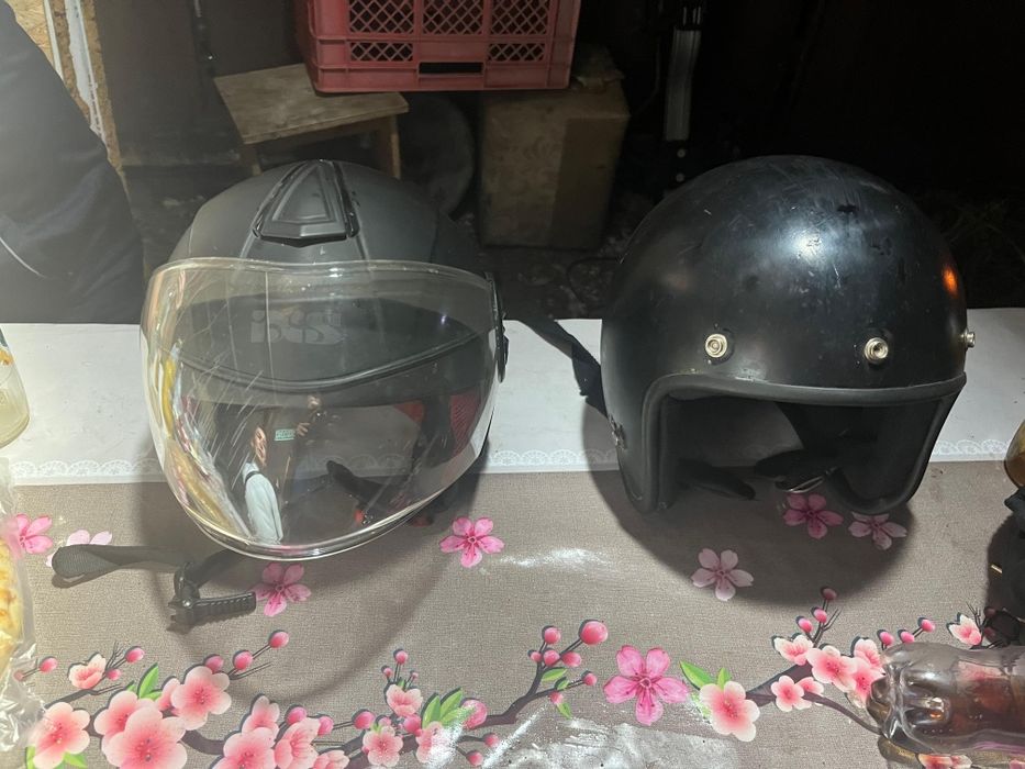 Срочно продам каски