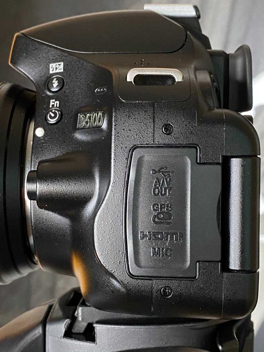 Nikon D5100 AF-S 18-55mm G-ED-DX-VR-TOP-Nice-DSLR-Pro-Focus -Digital -FUN