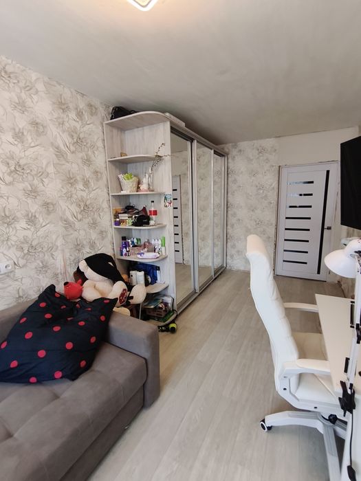 Продам 3ком.кварт р-н м. Северный