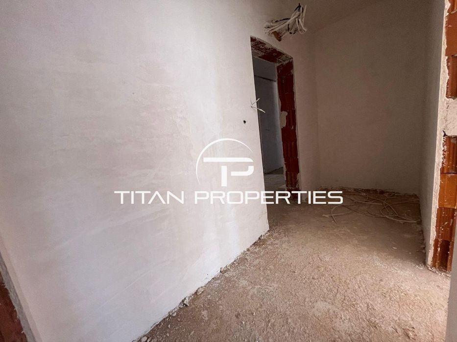 Продава се Двустаен апартамент в Пловдив, Остромила - 60 кв.м за 697 €/кв.м - Снимка #2