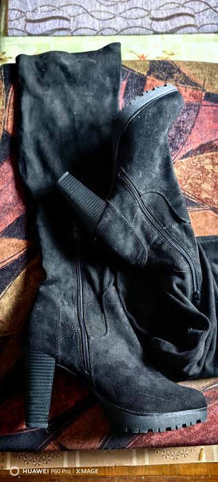 Дамски ботуши(чизми)BUGATTI-Отлично състояние-39 номер