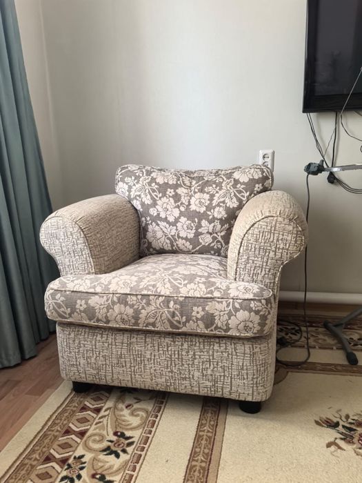 Продам мягкую мебель 3-2-1