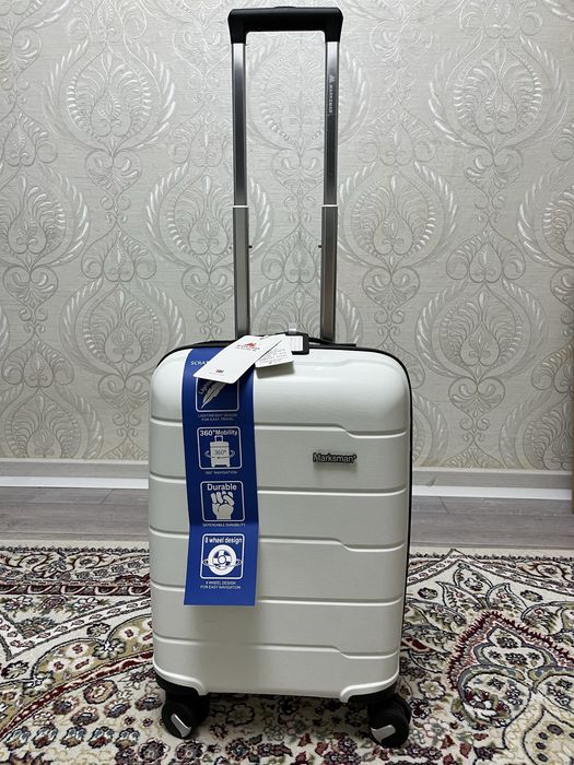 Чемодан новый размер S (ручная кладь)