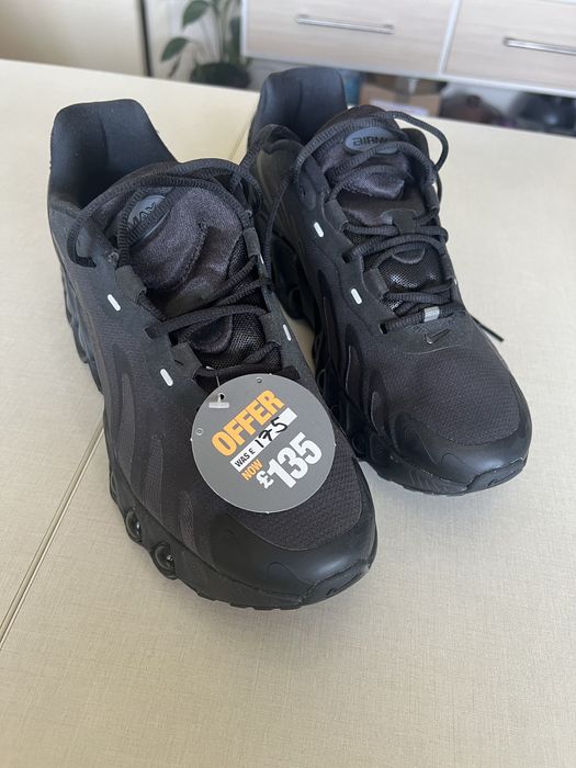 Nike air DN8 44 нови