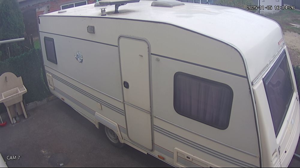 Нощувка в стая, в каравана гр.Костинброд на 8 км от София