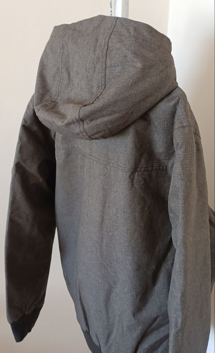 Ново яке Rip Curl Anti-Series, размер L Сноуборд Скейтборд Сърф