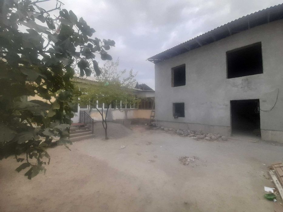 Zudlik bilan sotiladi