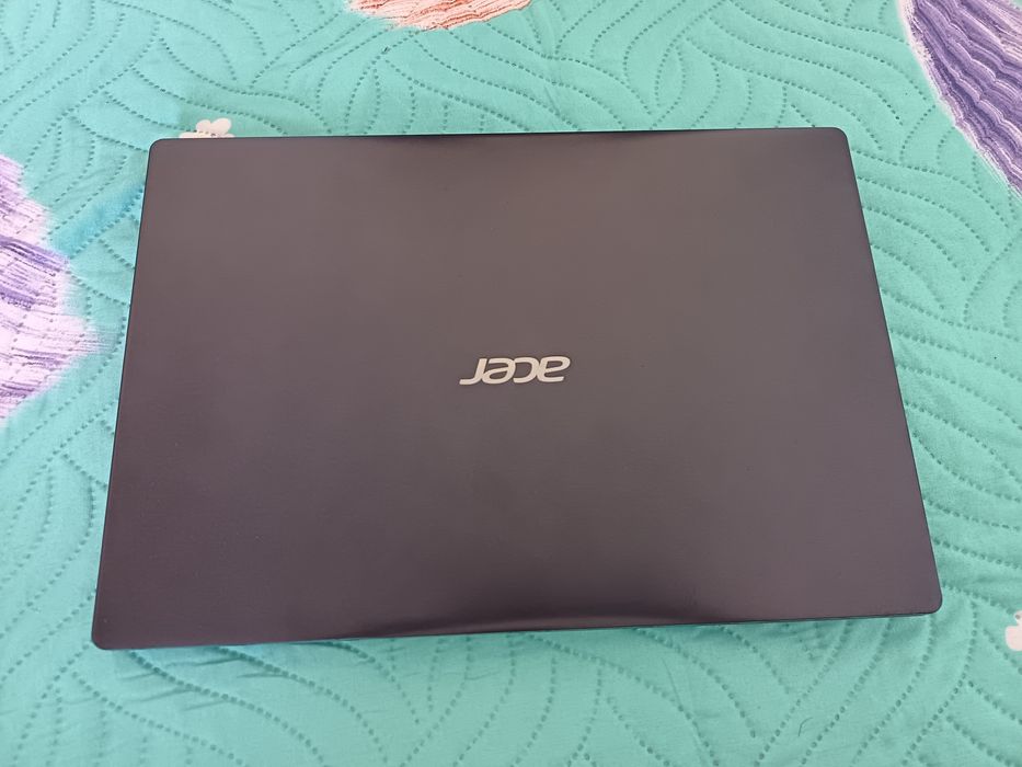 Ноутбук Acer i3 8130U