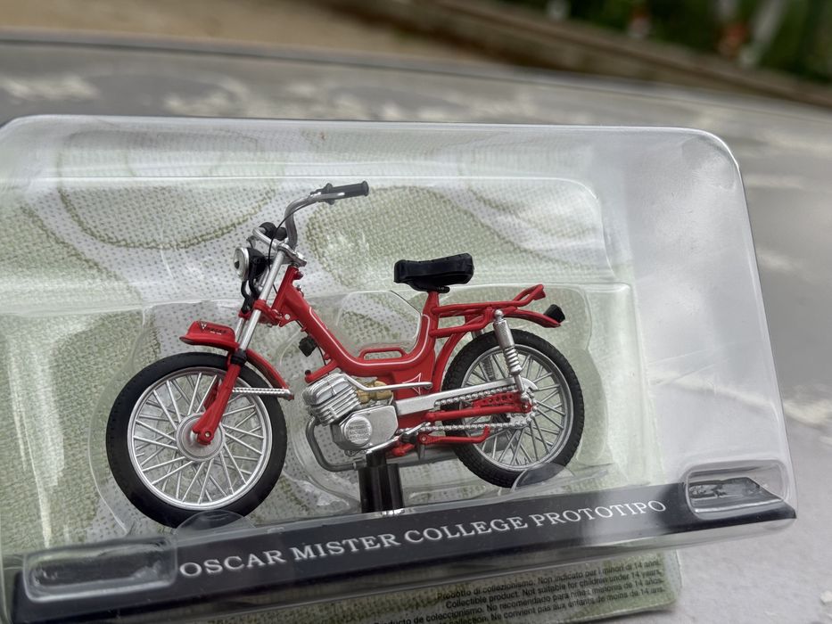 Machete motorete scara 1:18