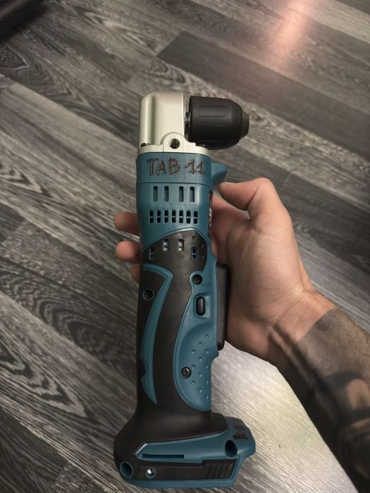 Ъглова дрелка Makita