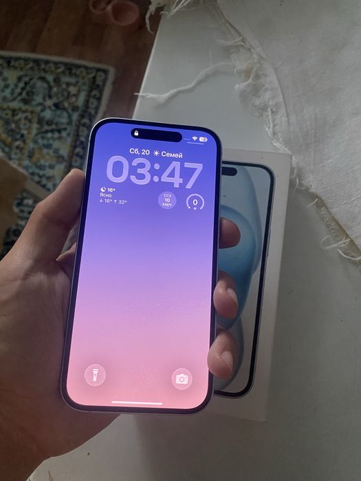 продам айфон 15 идеал