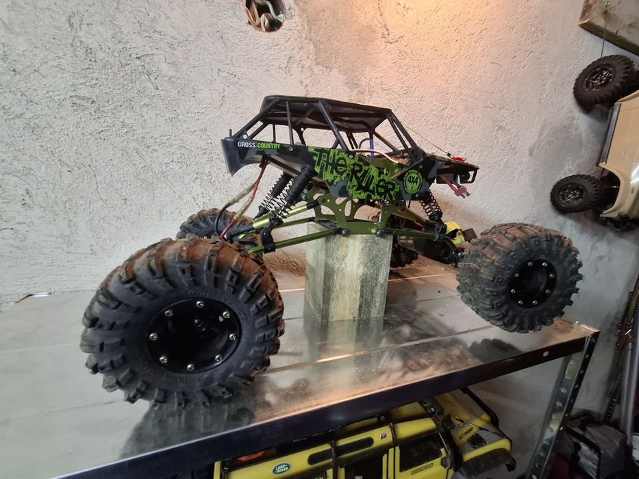 Rc crawler катерач