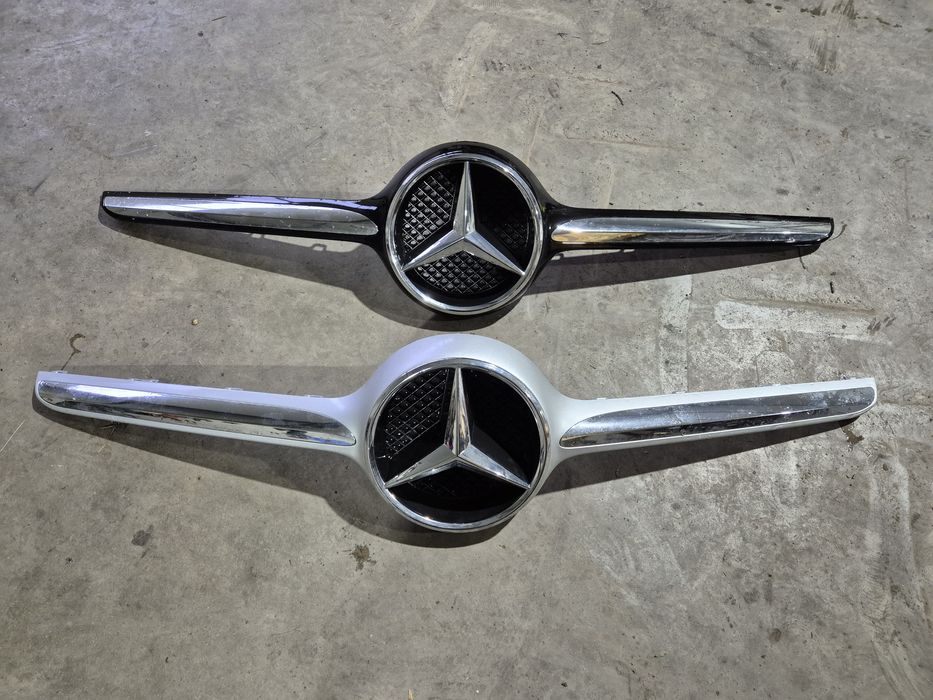 Grila radiator Mercedes Benz CLS Class W218 cod 2188851022