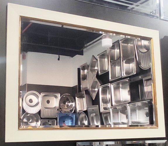 Зеркало для туалета и ванной комнаты