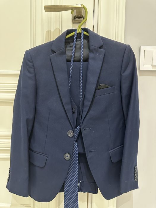 Школьный костюм тройка