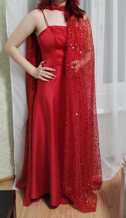 Продам вечернее платье с накидкой