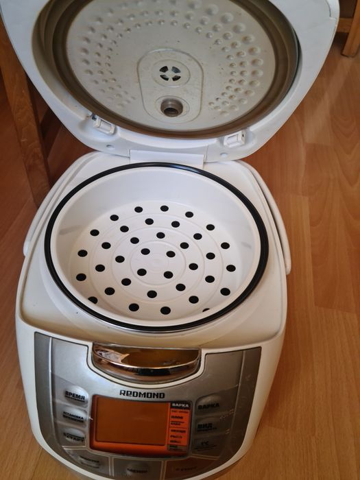 Мультиварка Редмон